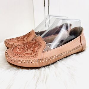 Beautiful Handsewn Dusty Rose Pink Embroidered Comfort Moccasins EU 37 US 6